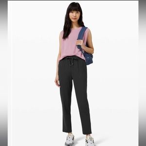 NWT Lululemon Stretch High-Rise “Keep Moving Pant” - Size 10